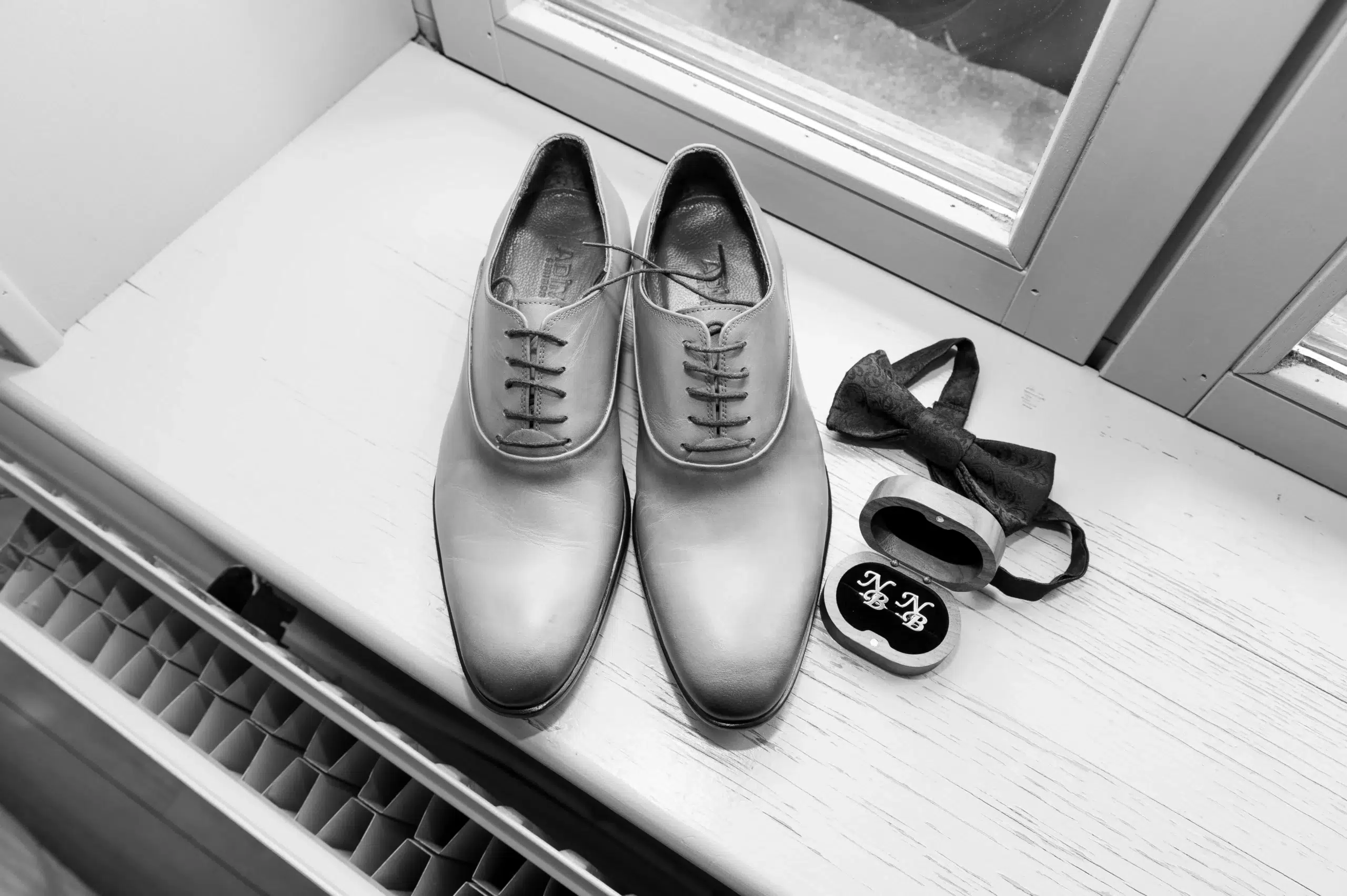 tenu du mariés chaussures noeux papillon